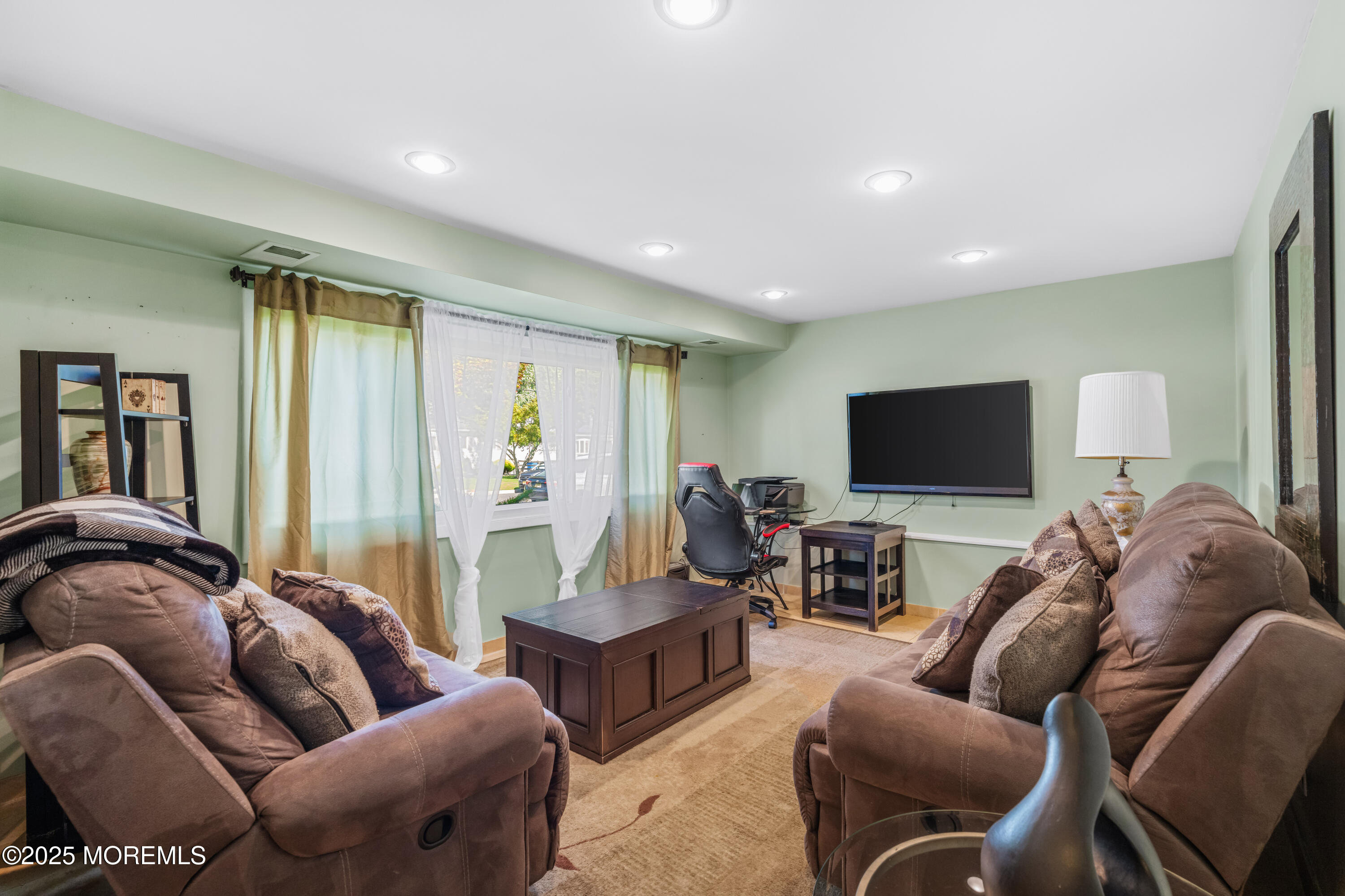 Old Bridge, New Jersey, 08857, United States, 3 Bedrooms Bedrooms, ,2 BathroomsBathrooms,Residential,For Sale,1980078