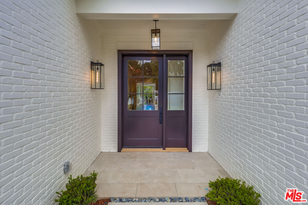 Los Angeles, California, 90049, United States, 7 Bedrooms Bedrooms, ,4 BathroomsBathrooms,Residential,For Sale,1912461