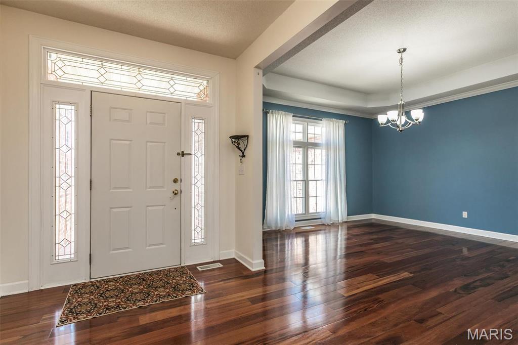 Glen Carbon, Illinois, 62034, United States, 3 Bedrooms Bedrooms, ,4 BathroomsBathrooms,Residential,For Sale,1840876