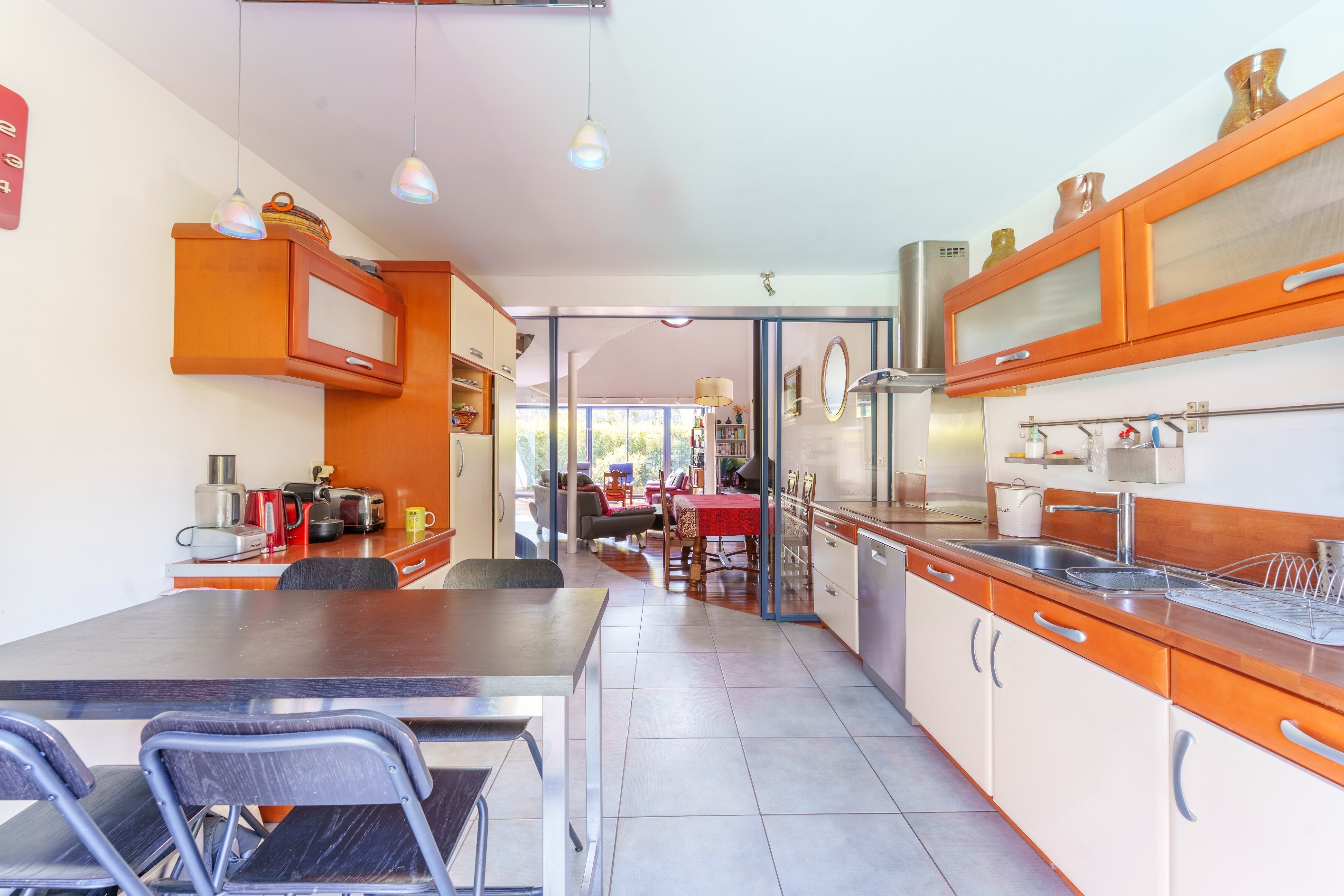  Architect-designed villa with a “seaside” feel, featuring a pool and a separate… - 物件實景