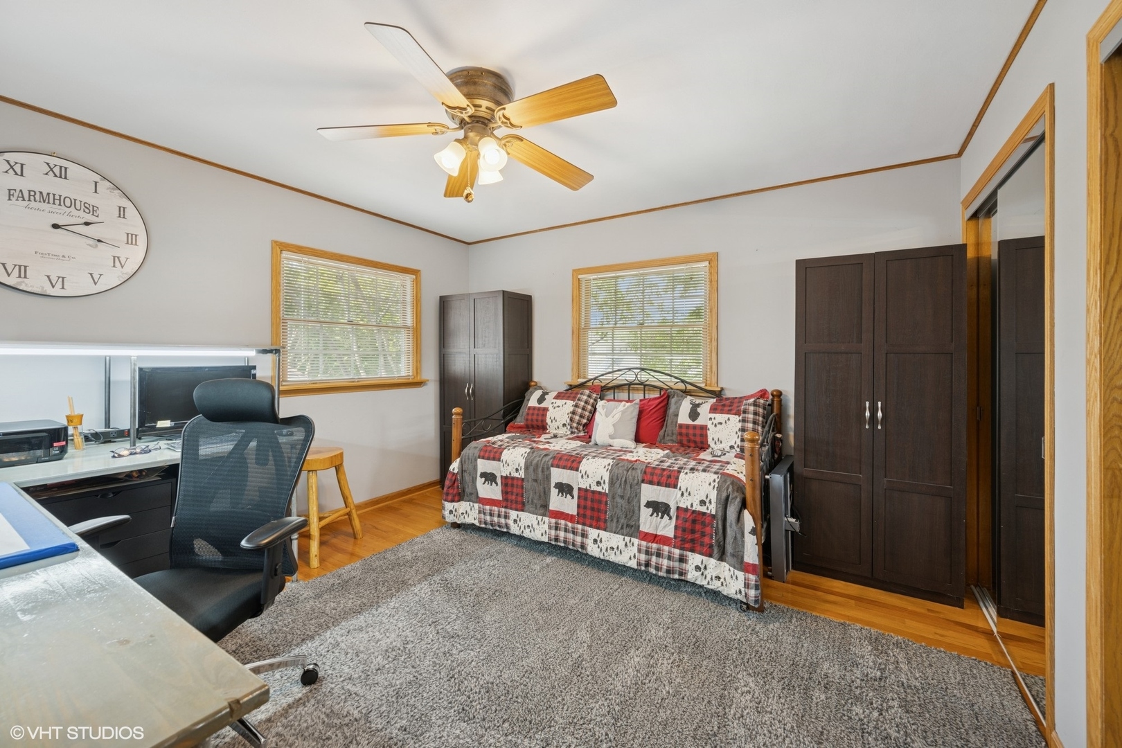 Oak Lawn, Illinois, 60453, United States, 5 Bedrooms Bedrooms, ,4 BathroomsBathrooms,Residential,For Sale,1932429