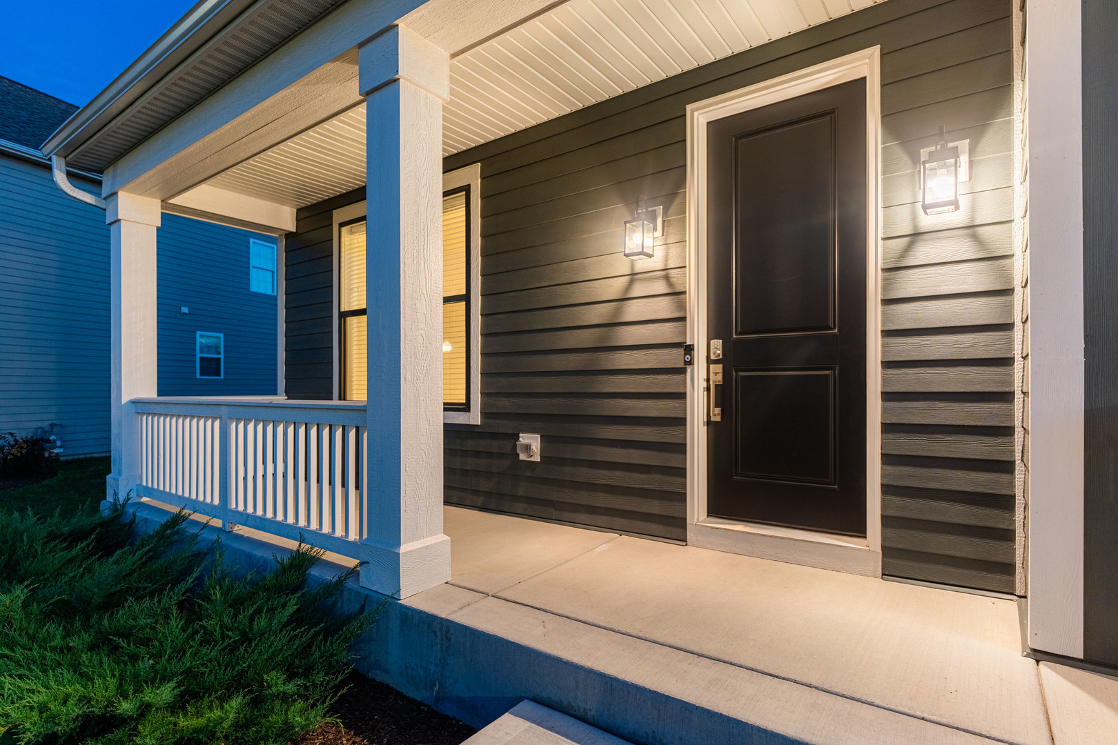 Elgin, Illinois, 60124, United States, 4 Bedrooms Bedrooms, ,3 BathroomsBathrooms,Residential,For Sale,1941075