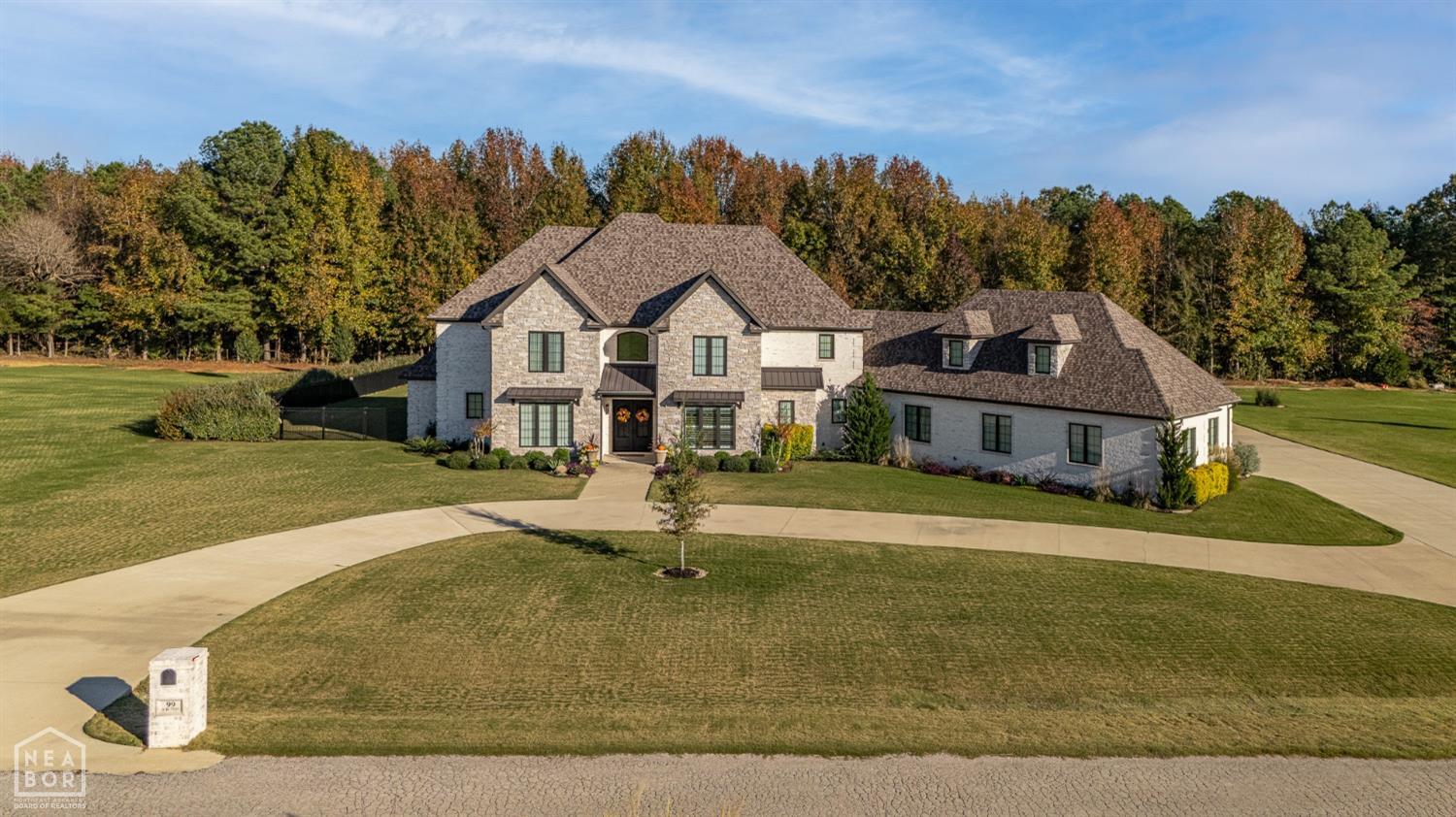 Jonesboro, Arkansas, 72405, United States, 5 Bedrooms Bedrooms, ,5 BathroomsBathrooms,Residential,For Sale,1983308