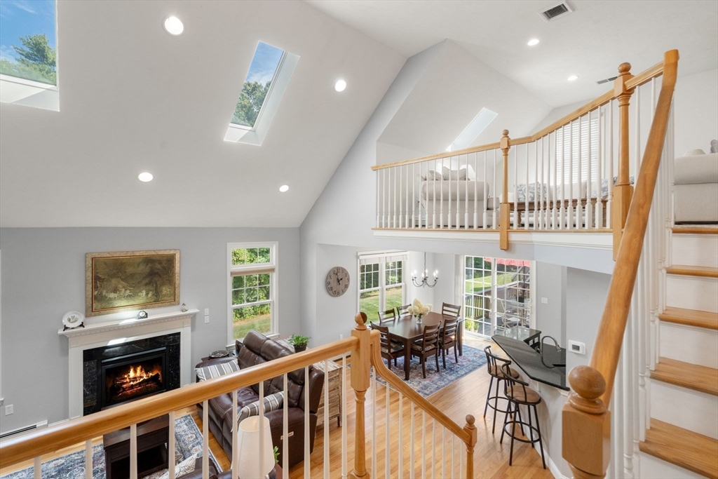 Kingston, Massachusetts, 02364, United States, 2 Bedrooms Bedrooms, ,3 BathroomsBathrooms,Residential,For Sale,1932418