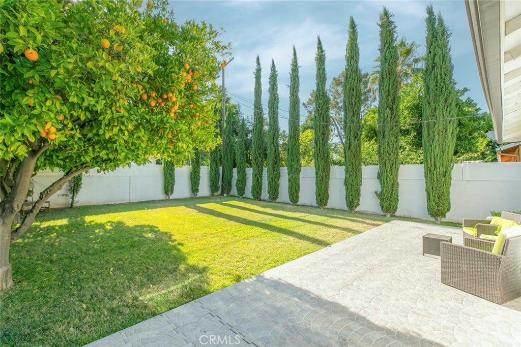 Valley Glen, California, 91405, United States, 3 Bedrooms Bedrooms, ,3 BathroomsBathrooms,Residential,For Sale,1938846