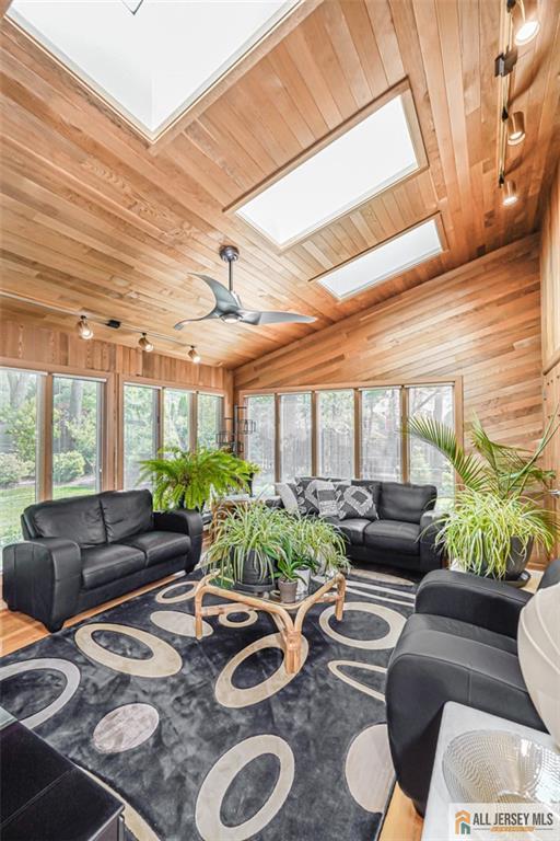 East Brunswick, New Jersey, 08816, United States, 4 Bedrooms Bedrooms, ,4 BathroomsBathrooms,Residential,For Sale,1847470