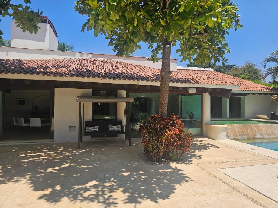 Crist?bal de Olid, Jiutepec, Morelos, 62564, Mexico, 4 Bedrooms Bedrooms, ,5 BathroomsBathrooms,Residential,For Sale,Crist?bal de Olid,1625302
