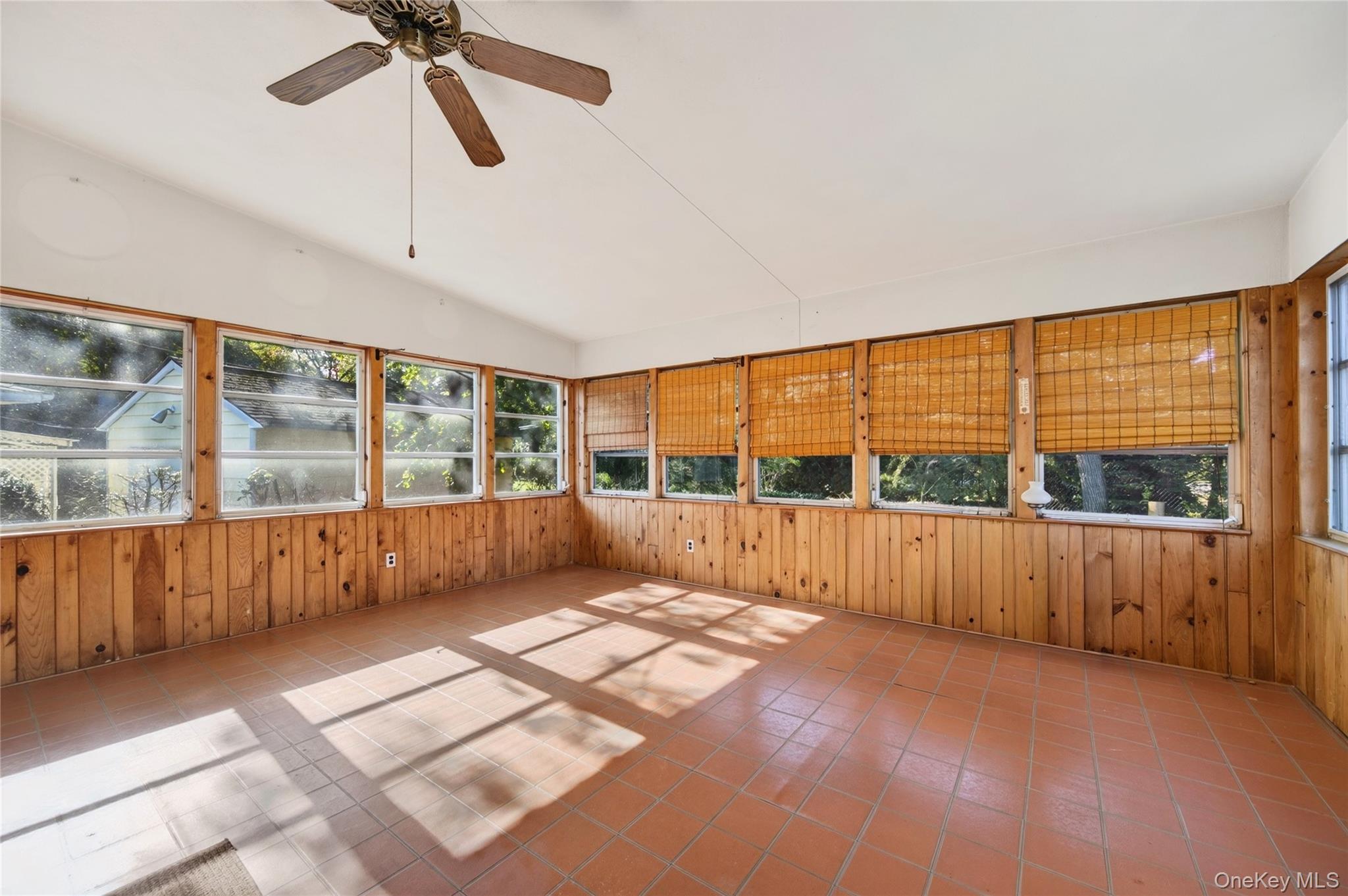  35 Ross Lane, East Norwich, NY, 11732 - 物件實景