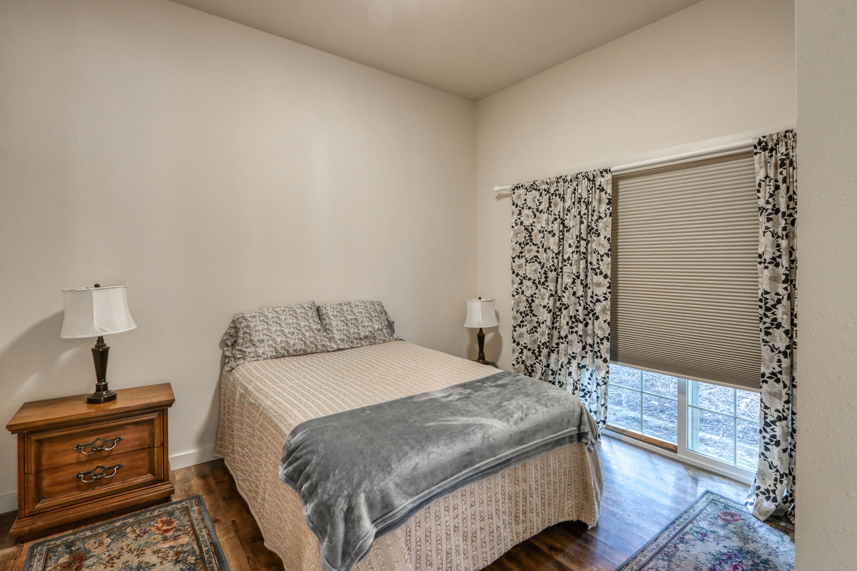 Hope, Idaho, 83836, United States, 2 Bedrooms Bedrooms, ,1 BathroomBathrooms,Residential,For Sale,1904482