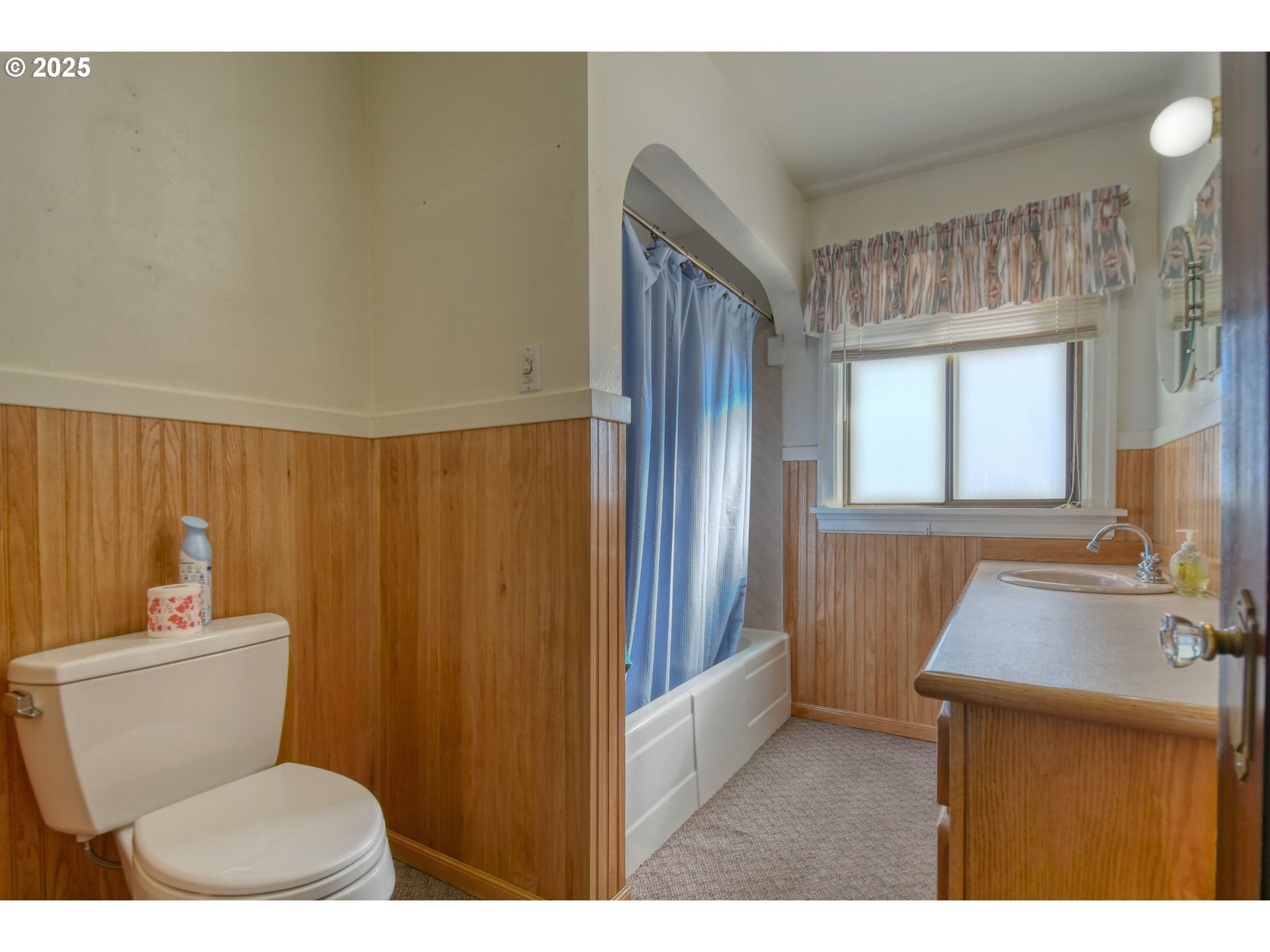 Pendleton, Oregon, 97801, United States, 4 Bedrooms Bedrooms, ,4 BathroomsBathrooms,Residential,For Sale,1995824