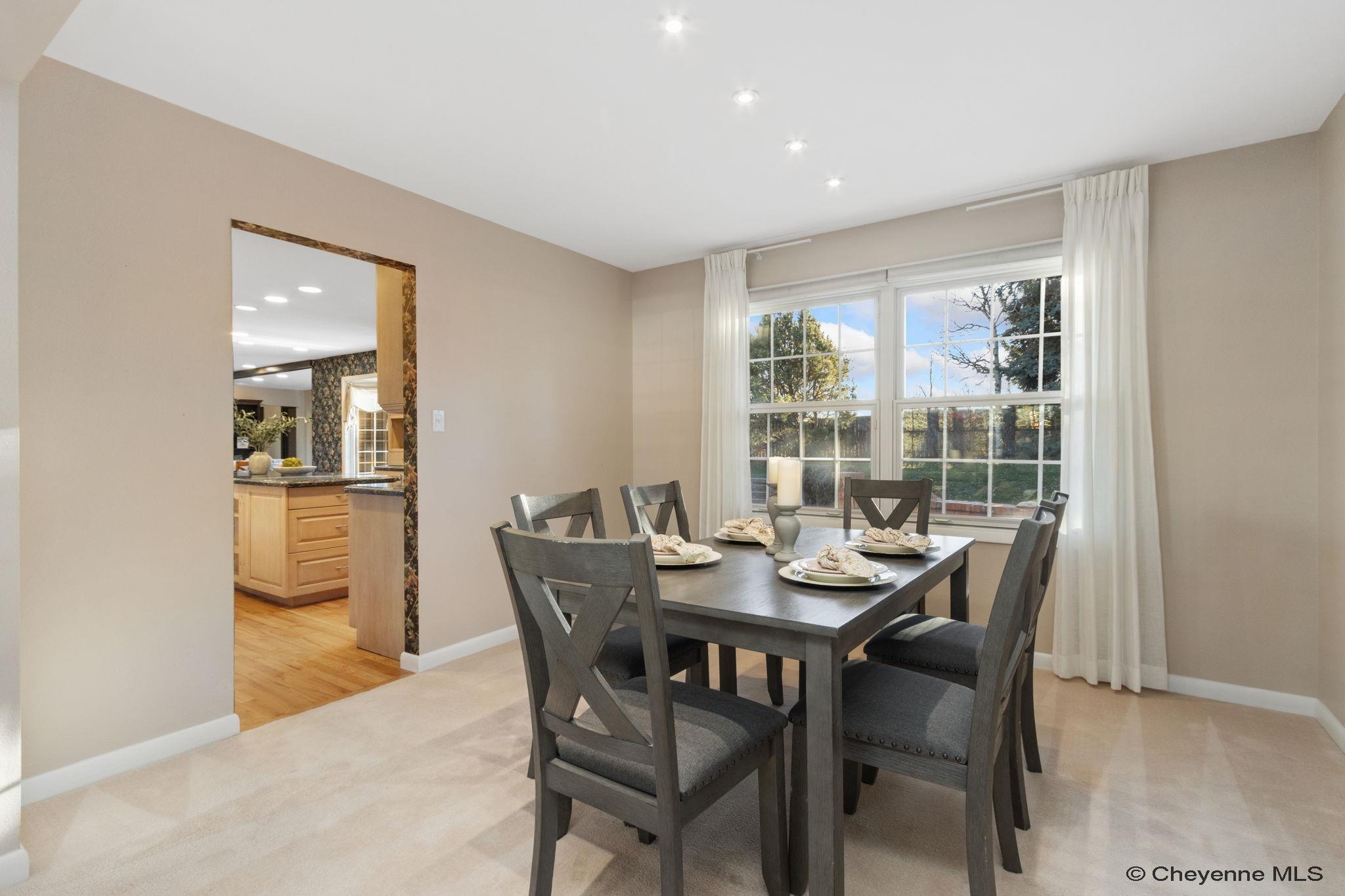 Cheyenne, Wyoming, 82001, United States, 5 Bedrooms Bedrooms, ,4 BathroomsBathrooms,Residential,For Sale,1992954