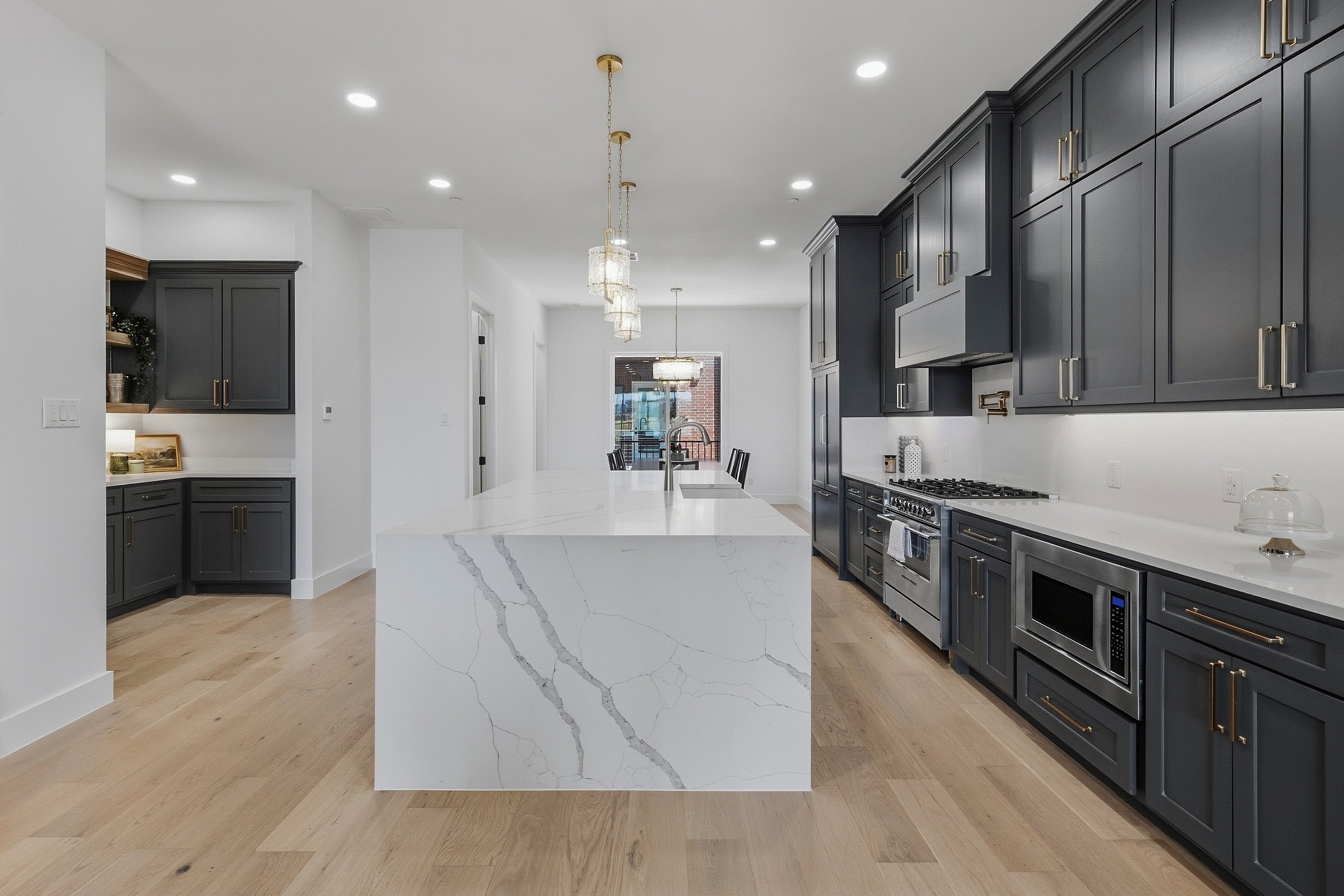  408 Vista Buena Trail, Fort Worth, TX, 76111 - 物件實景
