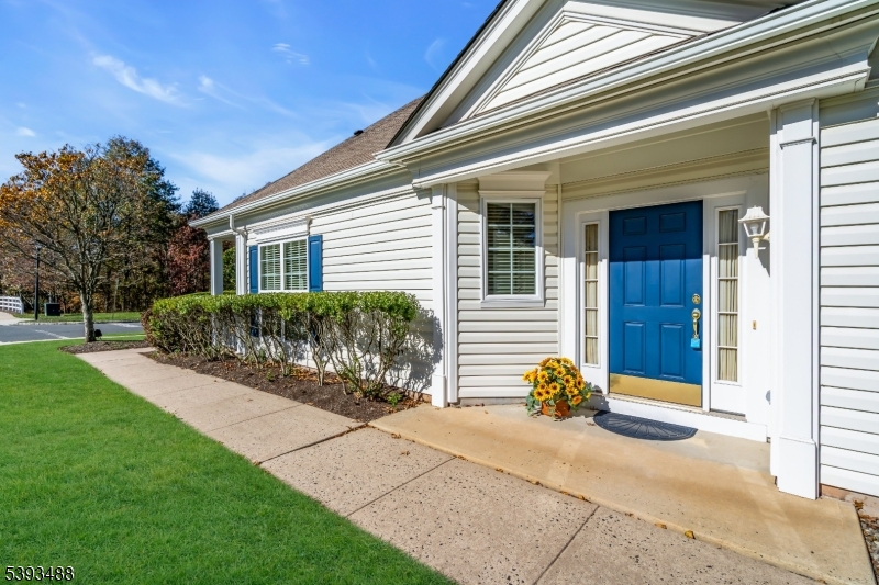 Franklin Twp., New Jersey, 08873, United States, 2 Bedrooms Bedrooms, ,2 BathroomsBathrooms,Residential,For Sale,2002075