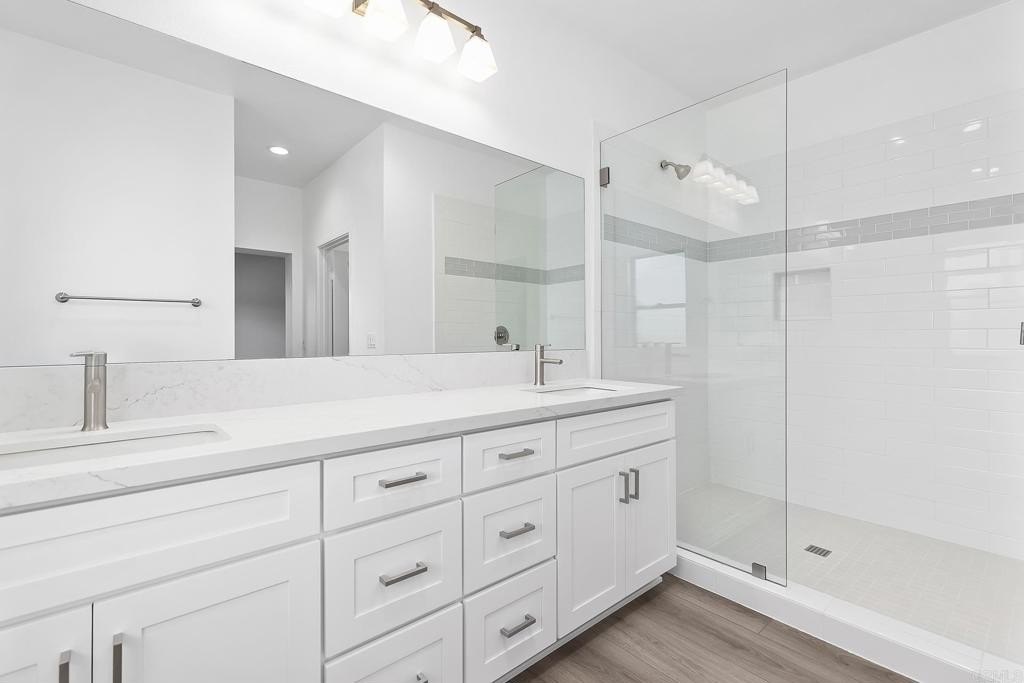 Lemon Grove, California, 91945, United States, 4 Bedrooms Bedrooms, ,4 BathroomsBathrooms,Residential,For Sale,1892804