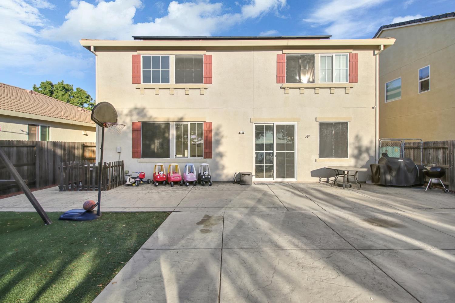 Lincoln, California, 95648, United States, 4 Bedrooms Bedrooms, ,3 BathroomsBathrooms,Residential,For Sale,1991044