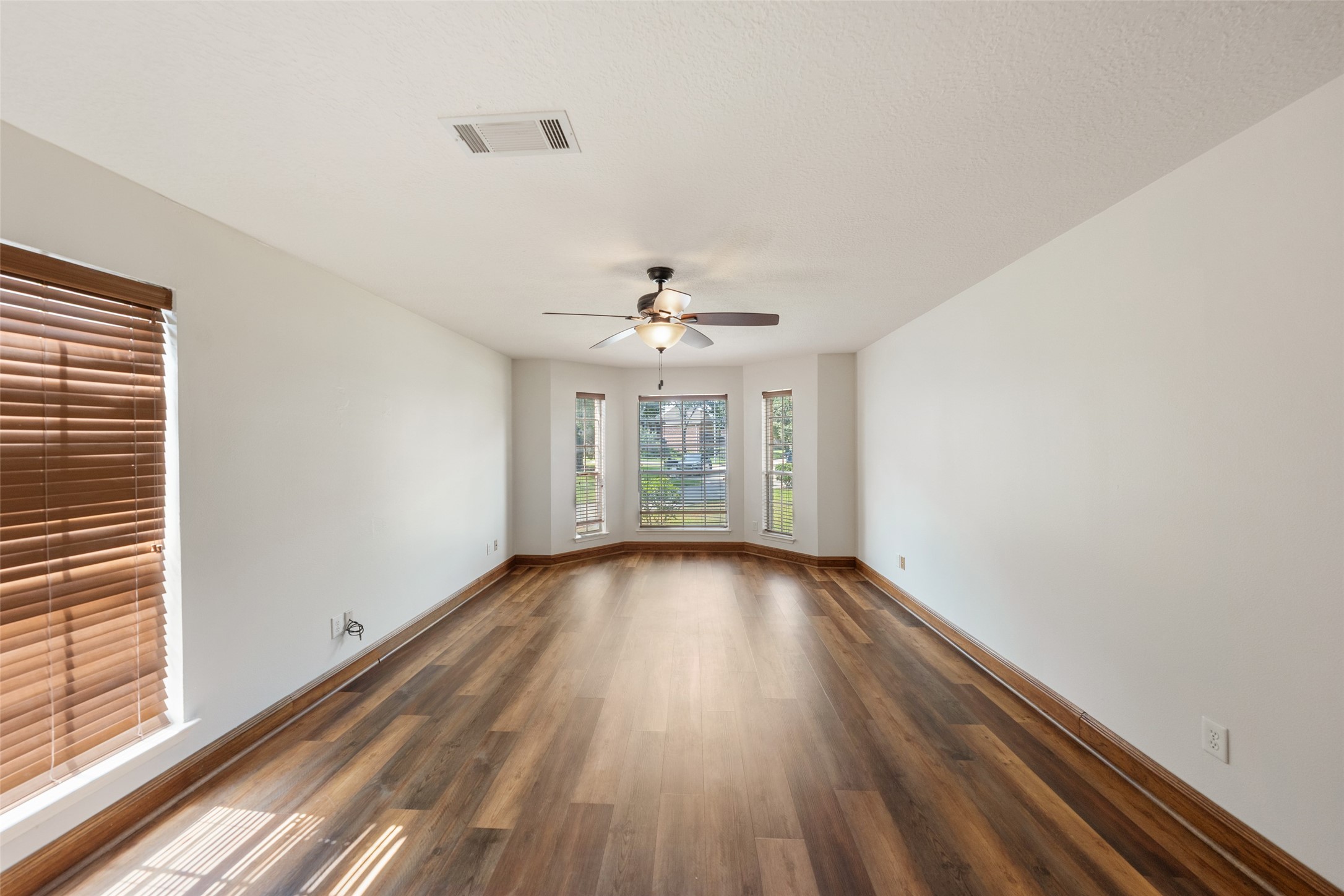  8802 Sedgemoor Drive - 物件實景