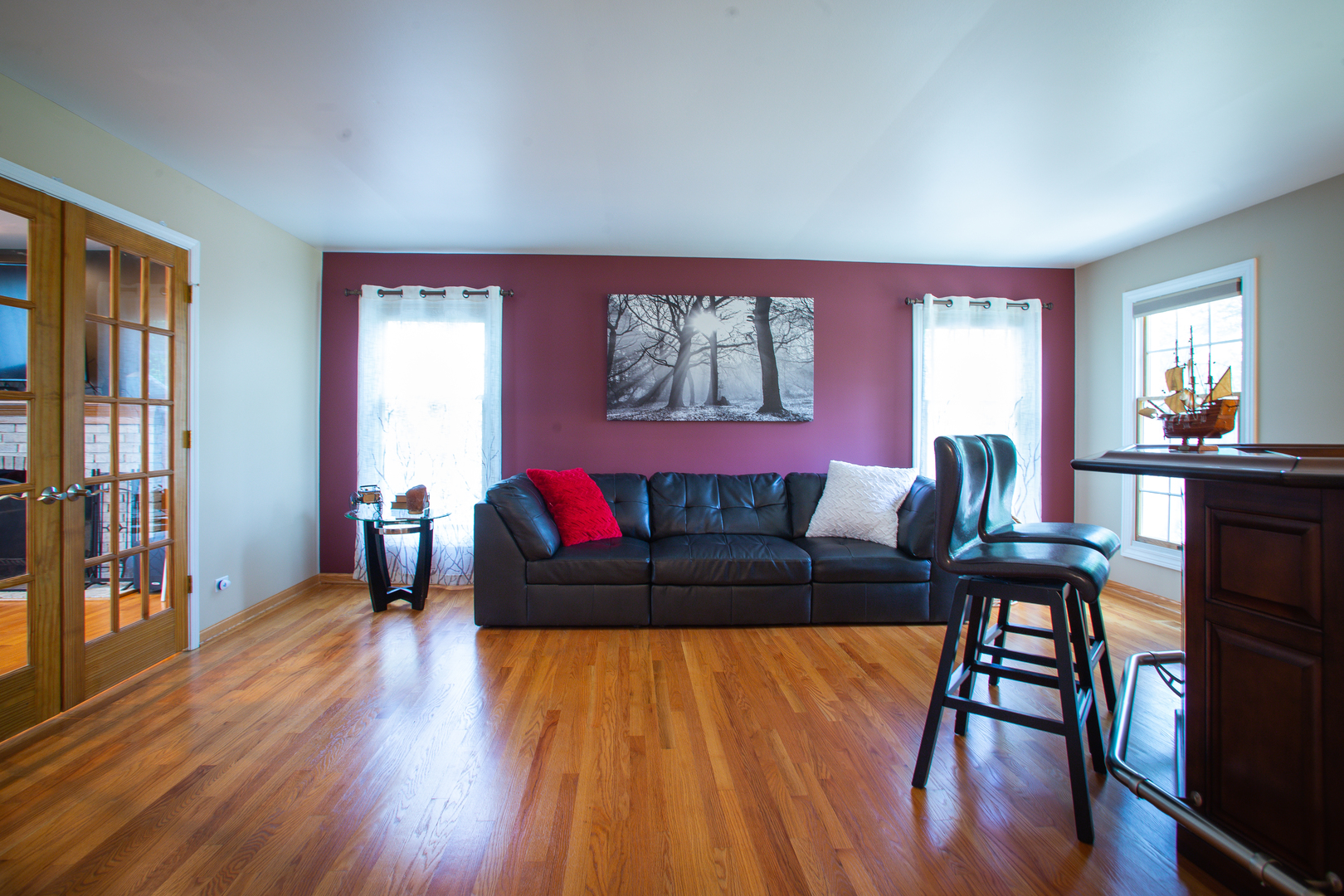 Barrington, Illinois, 60010, United States, 4 Bedrooms Bedrooms, ,3 BathroomsBathrooms,Residential,For Sale,1989548