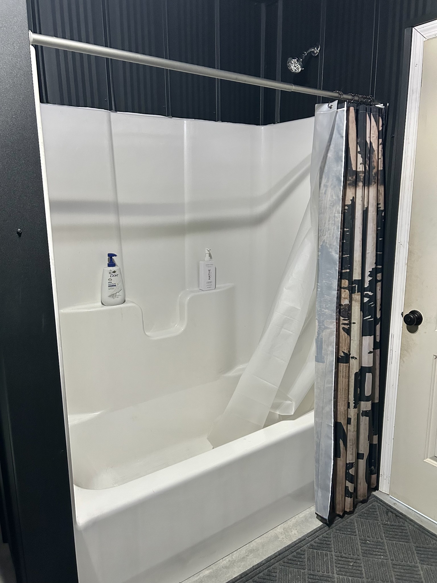 Manchester, Tennessee, 37355, United States, 4 Bedrooms Bedrooms, ,3 BathroomsBathrooms,Residential,For Sale,2015723