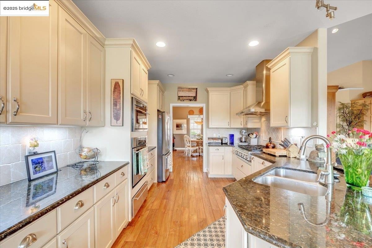 Angels Camp, California, 95222, United States, 3 Bedrooms Bedrooms, ,2 BathroomsBathrooms,Residential,For Sale,1956935