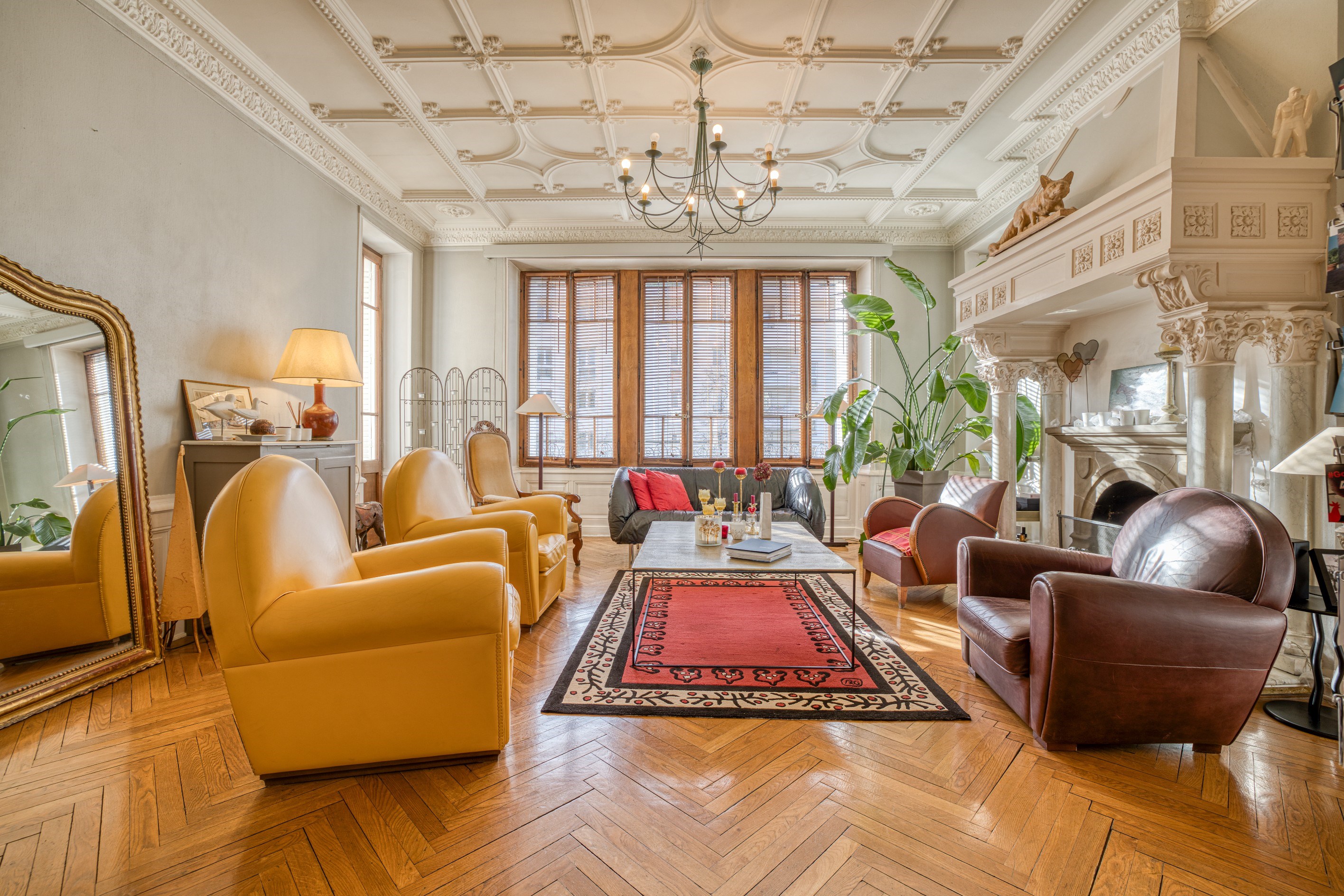  ANNECY - CLOSE TO THE CITY CENTRE AND LAKE - 127 m² BOURGEOIS APARTMENT - 物件實景