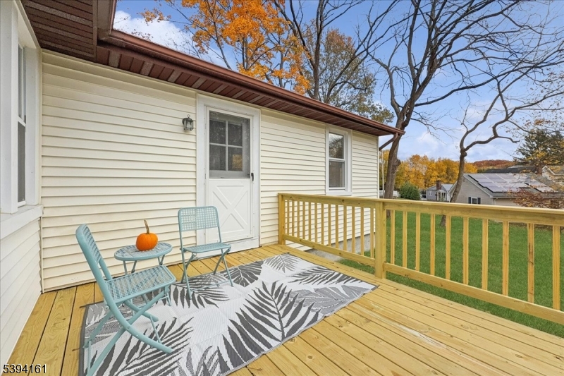 Roxbury Twp., New Jersey, 07876, United States, 3 Bedrooms Bedrooms, ,2 BathroomsBathrooms,Residential,For Sale,1987985