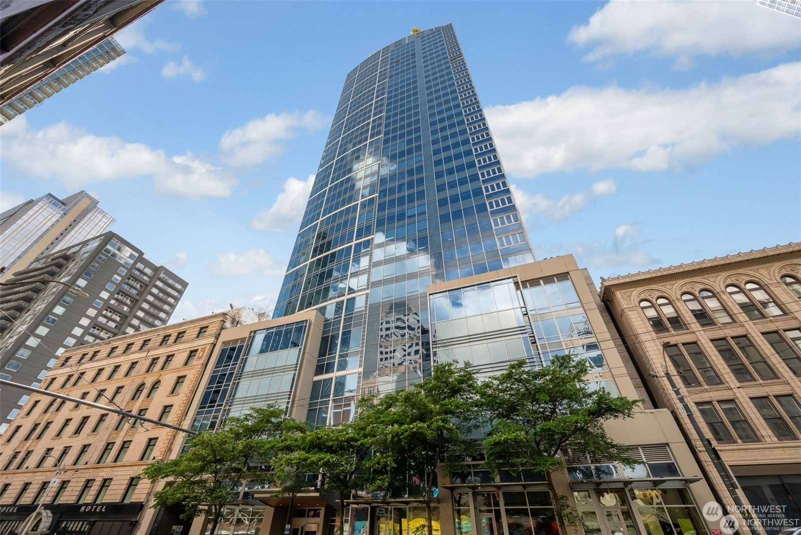 Seattle, Washington, 98101, United States, 2 Bedrooms Bedrooms, ,2 BathroomsBathrooms,Residential,For Sale,1699073