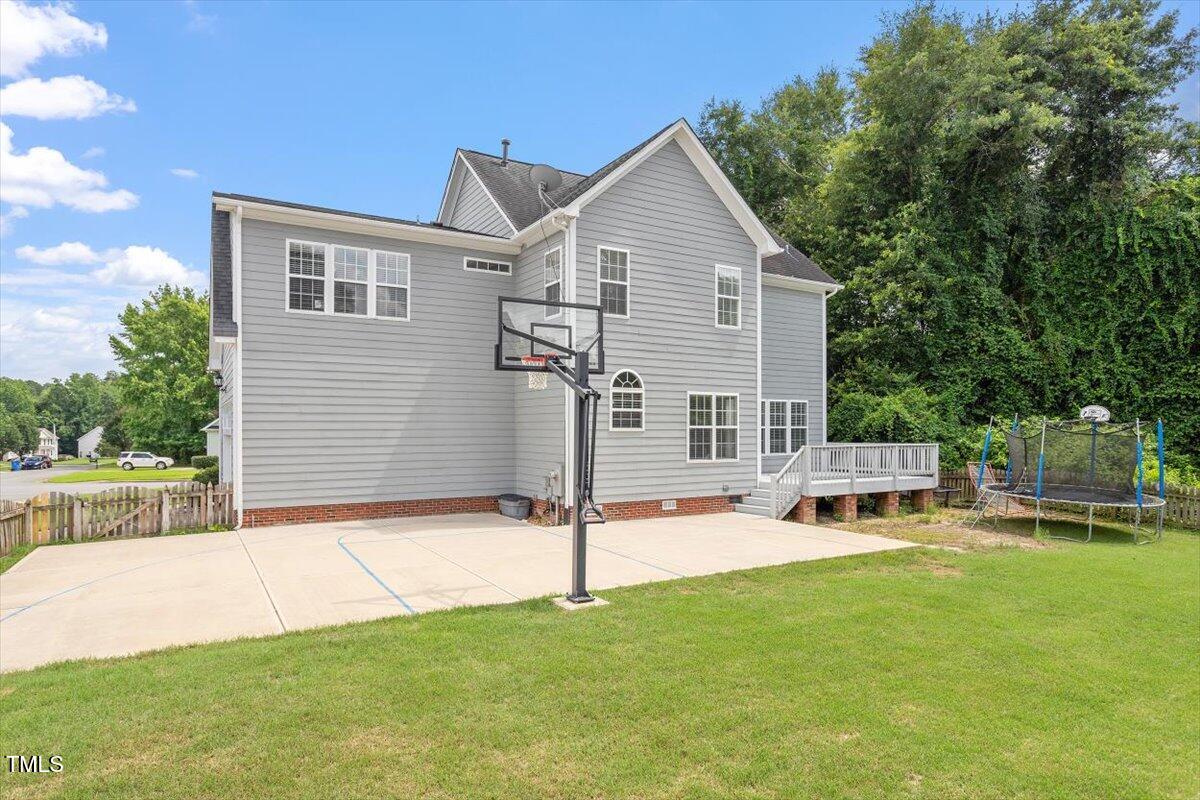 Fuquay Varina, North Carolina, 27526, United States, 4 Bedrooms Bedrooms, ,3 BathroomsBathrooms,Residential,For Sale,1867218