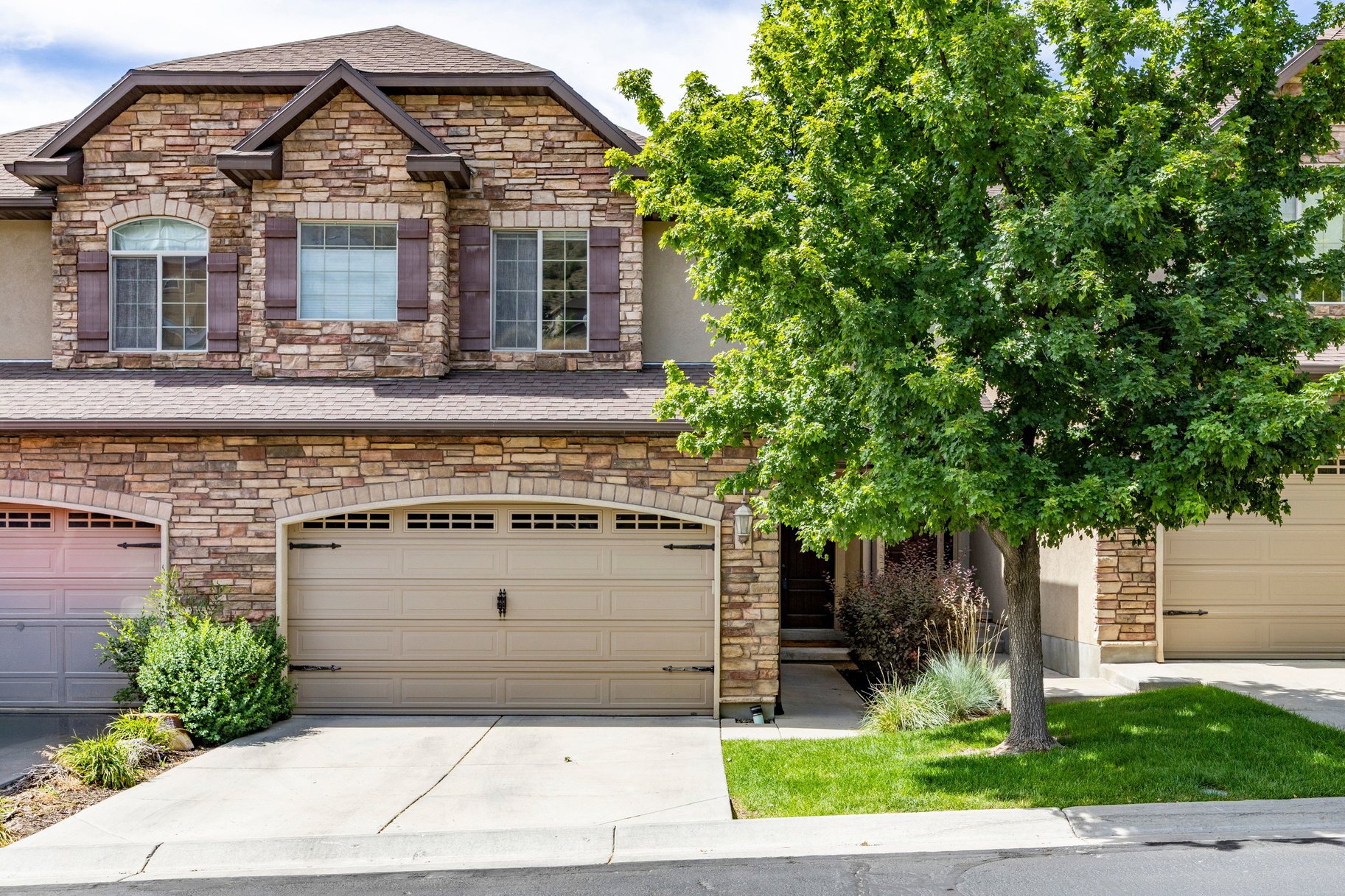  Wasatch Front Views, Walkout Basement & Low-Maintenance Luxury - 物件實景