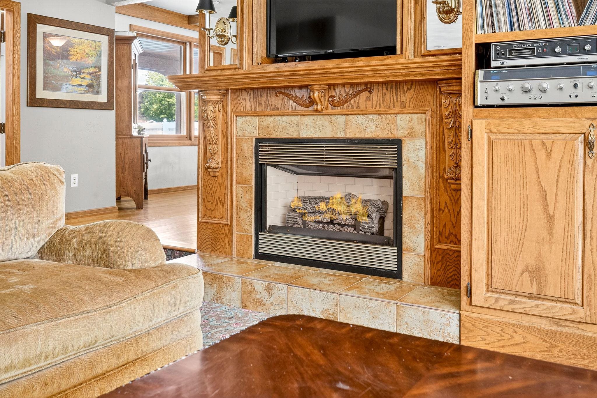 Hortonville, Wisconsin, 54944-9435, United States, 5 Bedrooms Bedrooms, ,4 BathroomsBathrooms,Residential,For Sale,1977478