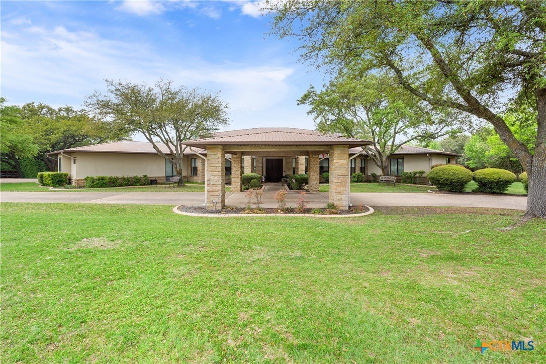 Salado, Texas, 76571, United States, 4 Bedrooms Bedrooms, ,7 BathroomsBathrooms,Residential,For Sale,1977249