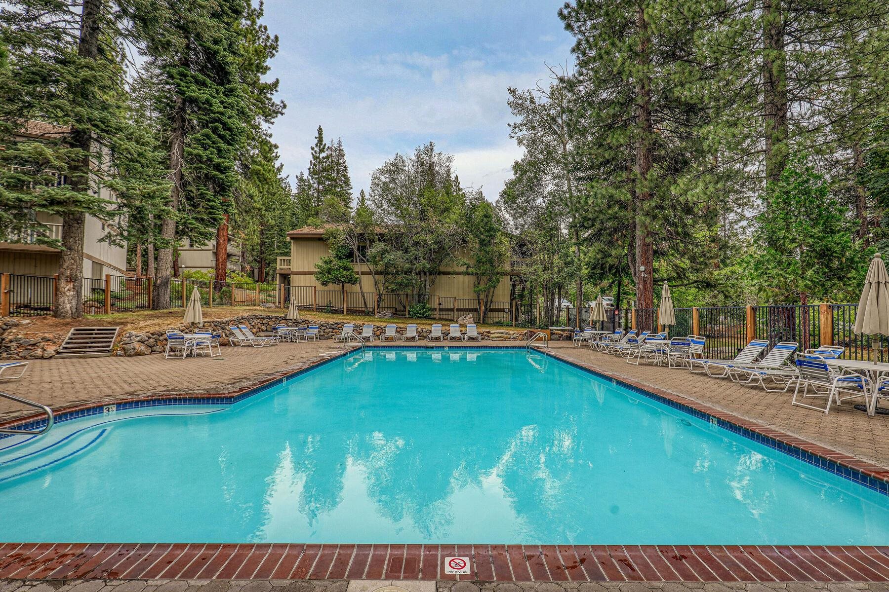 Kings Beach, California, 96161, United States, 1 Bedroom Bedrooms, ,1 BathroomBathrooms,Residential,For Sale,1924920