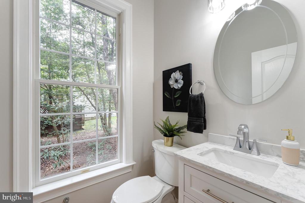 Fairfax, Virginia, 22033, United States, 6 Bedrooms Bedrooms, ,6 BathroomsBathrooms,Residential,For Sale,1973786