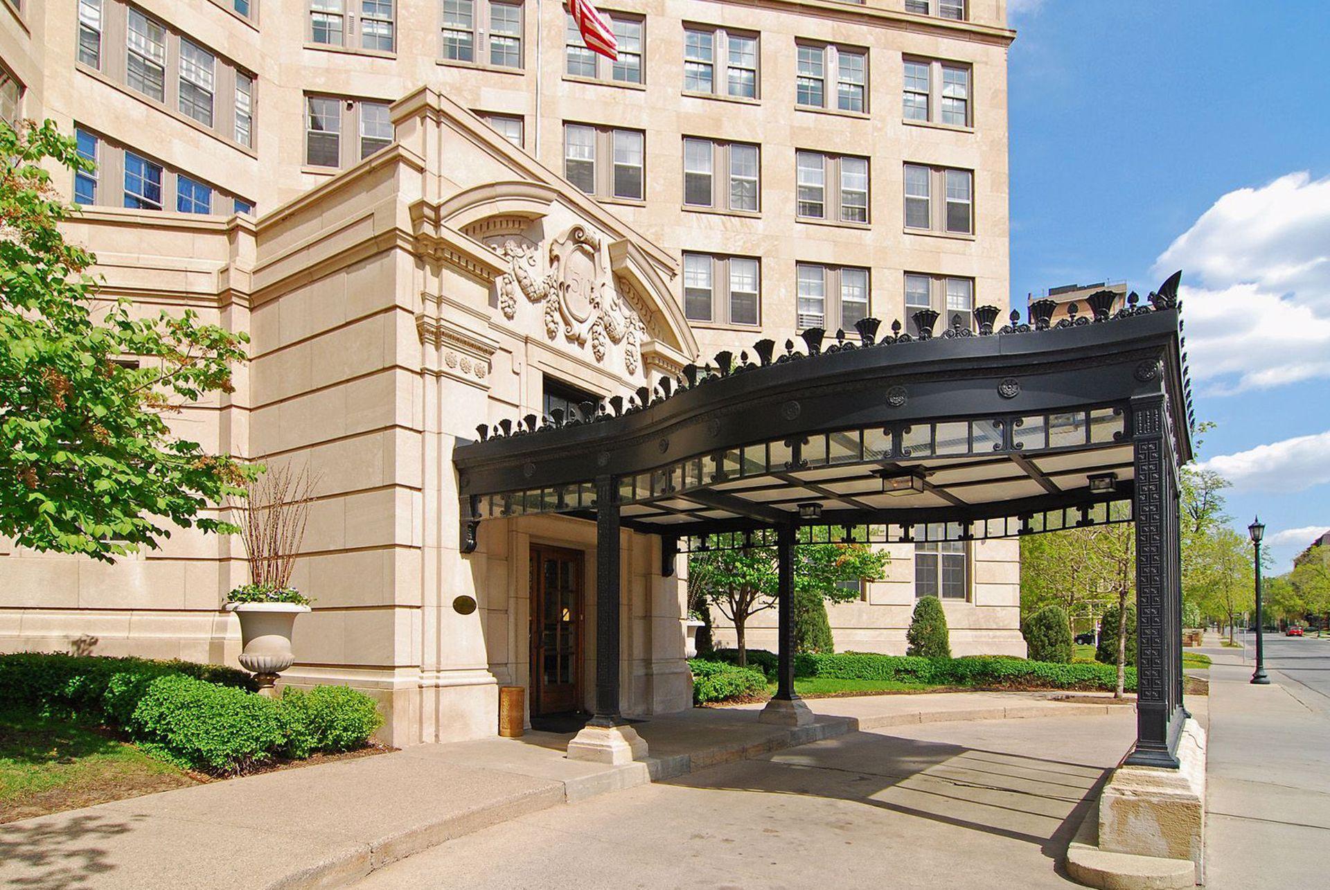 Minneapolis, Minnesota, 55403, United States, 2 Bedrooms Bedrooms, ,2 BathroomsBathrooms,Residential,For Sale,1926216