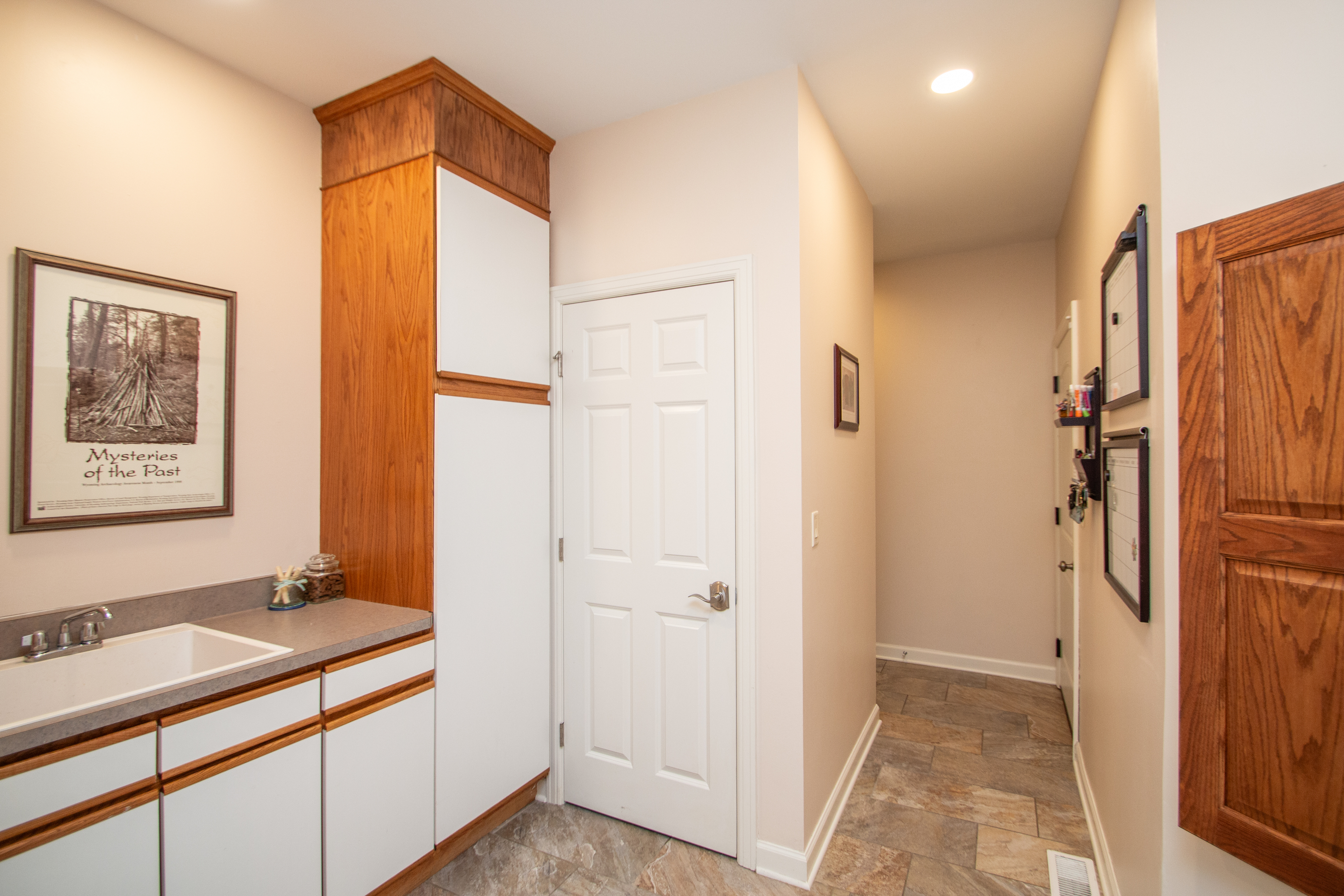 Jefferson, South Dakota, 57038, United States, 5 Bedrooms Bedrooms, ,5 BathroomsBathrooms,Residential,For Sale,1930166