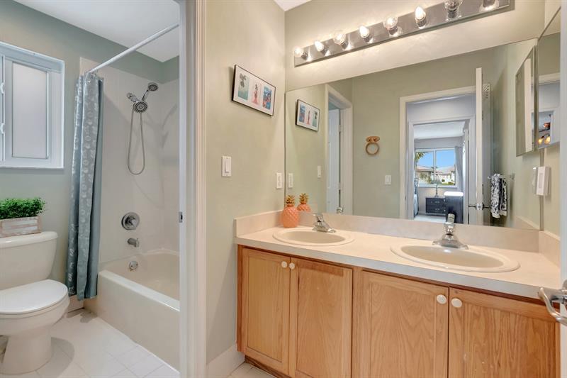 Coconut Creek, Florida, 33073, United States, 4 Bedrooms Bedrooms, ,3 BathroomsBathrooms,Residential,For Sale,1785170