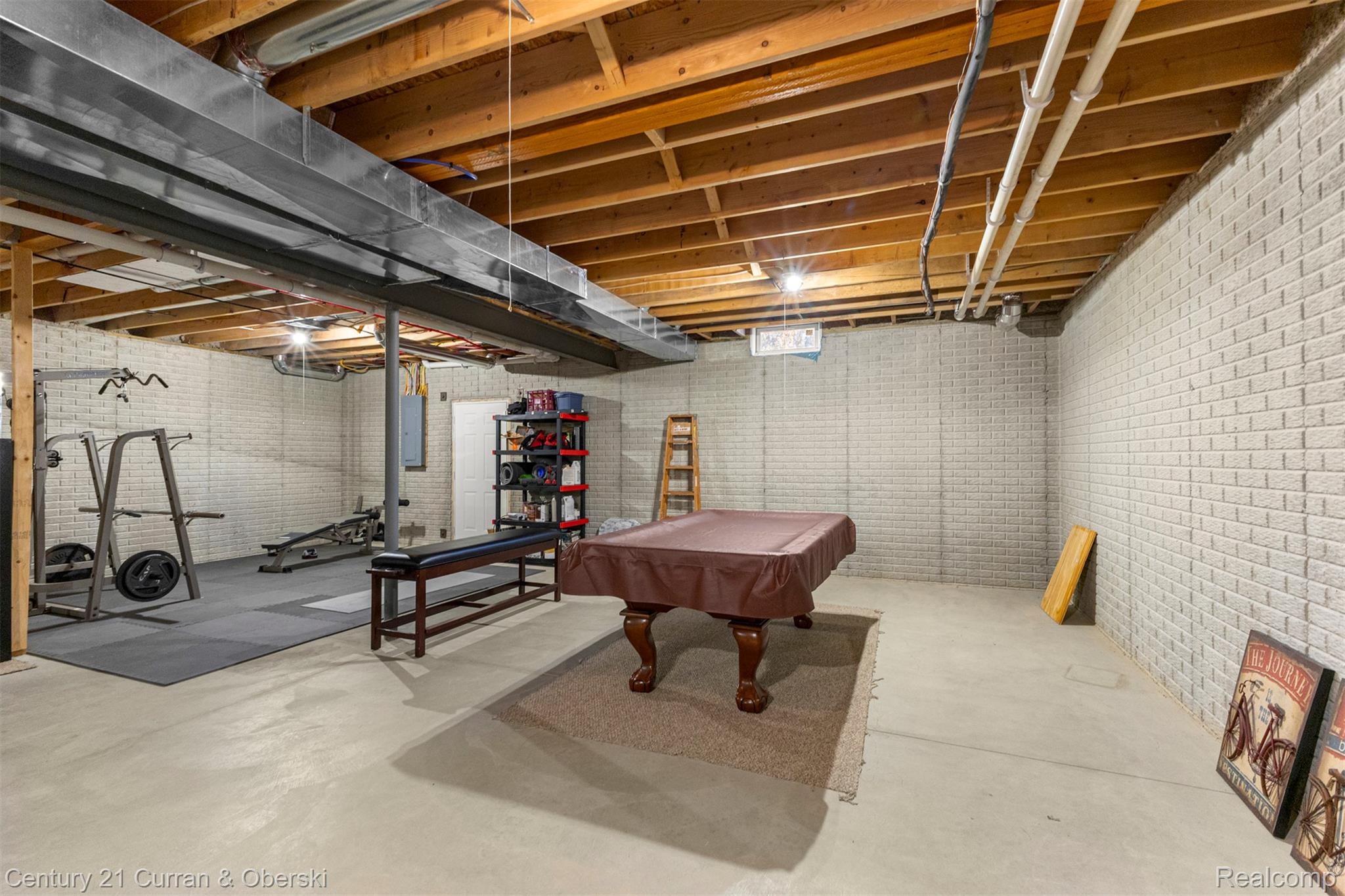 Monroe, Michigan, 48161, United States, 4 Bedrooms Bedrooms, ,3 BathroomsBathrooms,Residential,For Sale,1995376