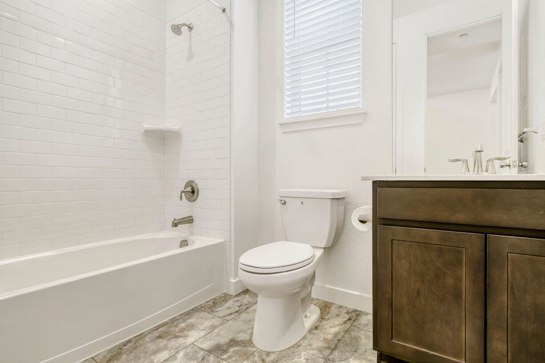  Single-level living, new construction, and sweeping Front Range views - 物件實景