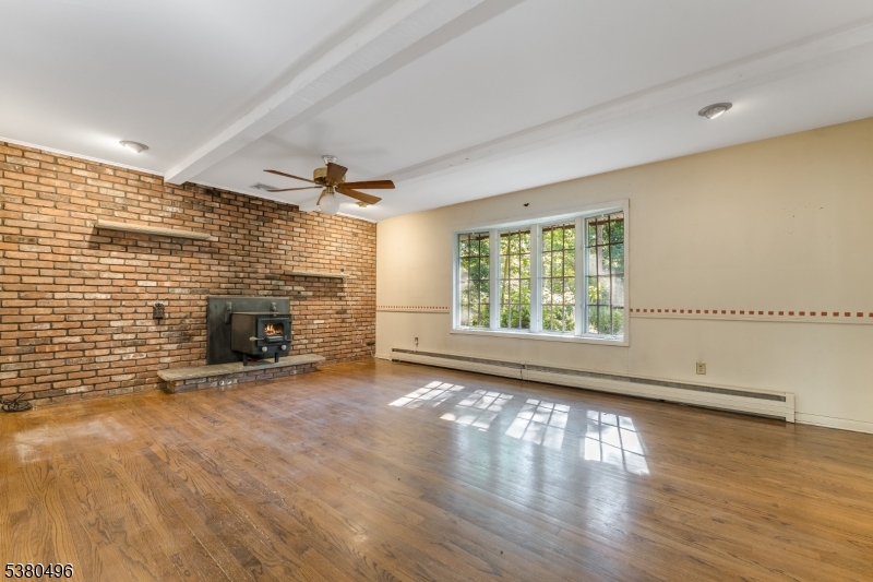 Bridgewater Twp., New Jersey, 07920, United States, 3 Bedrooms Bedrooms, ,2 BathroomsBathrooms,Residential,For Sale,1927151