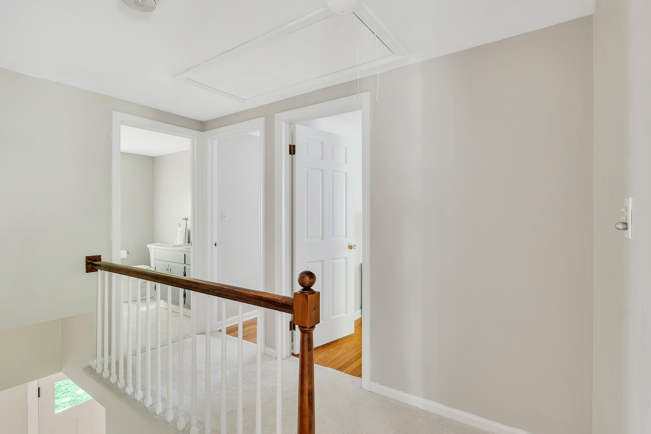  16 Longwood Drive, Bethlehem, NY, 12054 - 物件實景