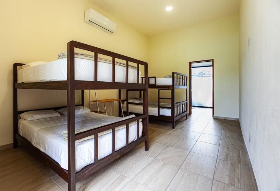 Tlaltizapán de Zapata, Morelos, 62773, Mexico, 4 Bedrooms Bedrooms, ,5 BathroomsBathrooms,Residential,For Sale,1732035