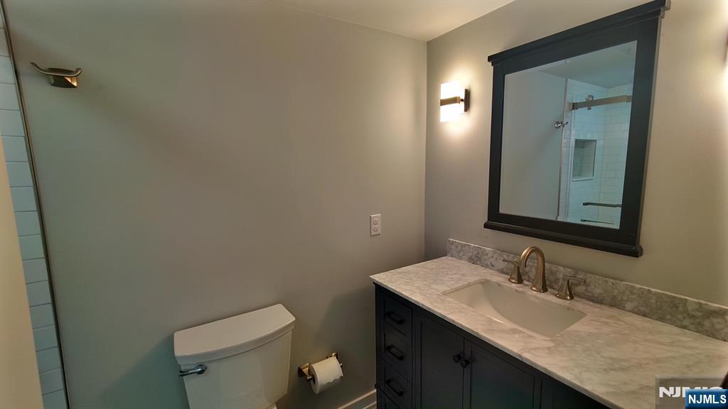 Mahwah, New Jersey, 07430, United States, 2 Bedrooms Bedrooms, ,2 BathroomsBathrooms,Residential,For Sale,1906473