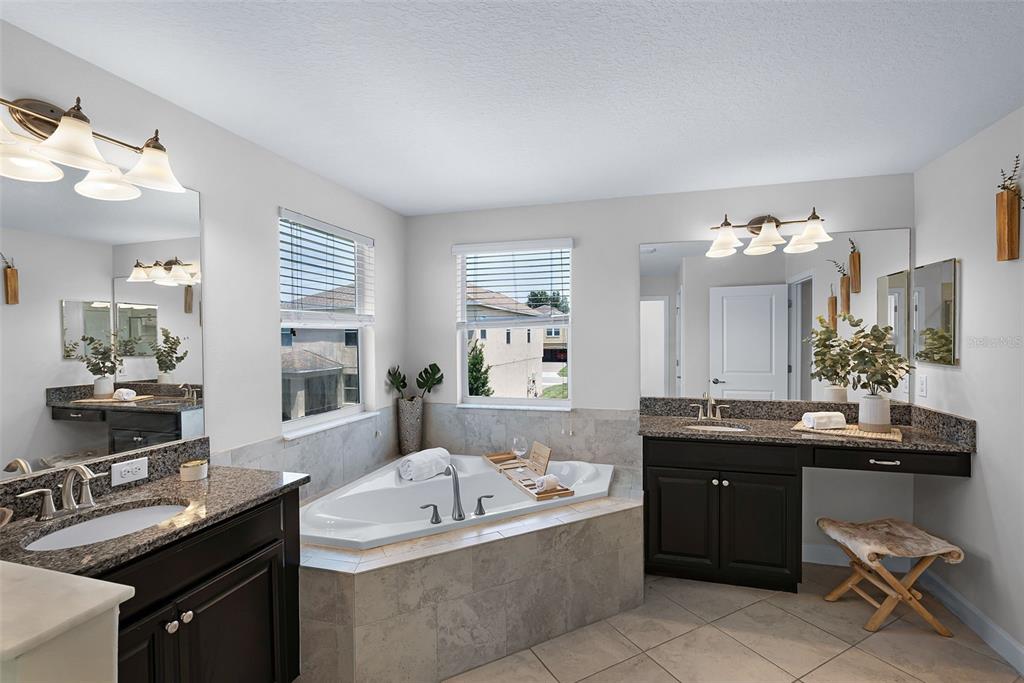 Land O Lakes, Florida, 34639, United States, 5 Bedrooms Bedrooms, ,3 BathroomsBathrooms,Residential,For Sale,1932584