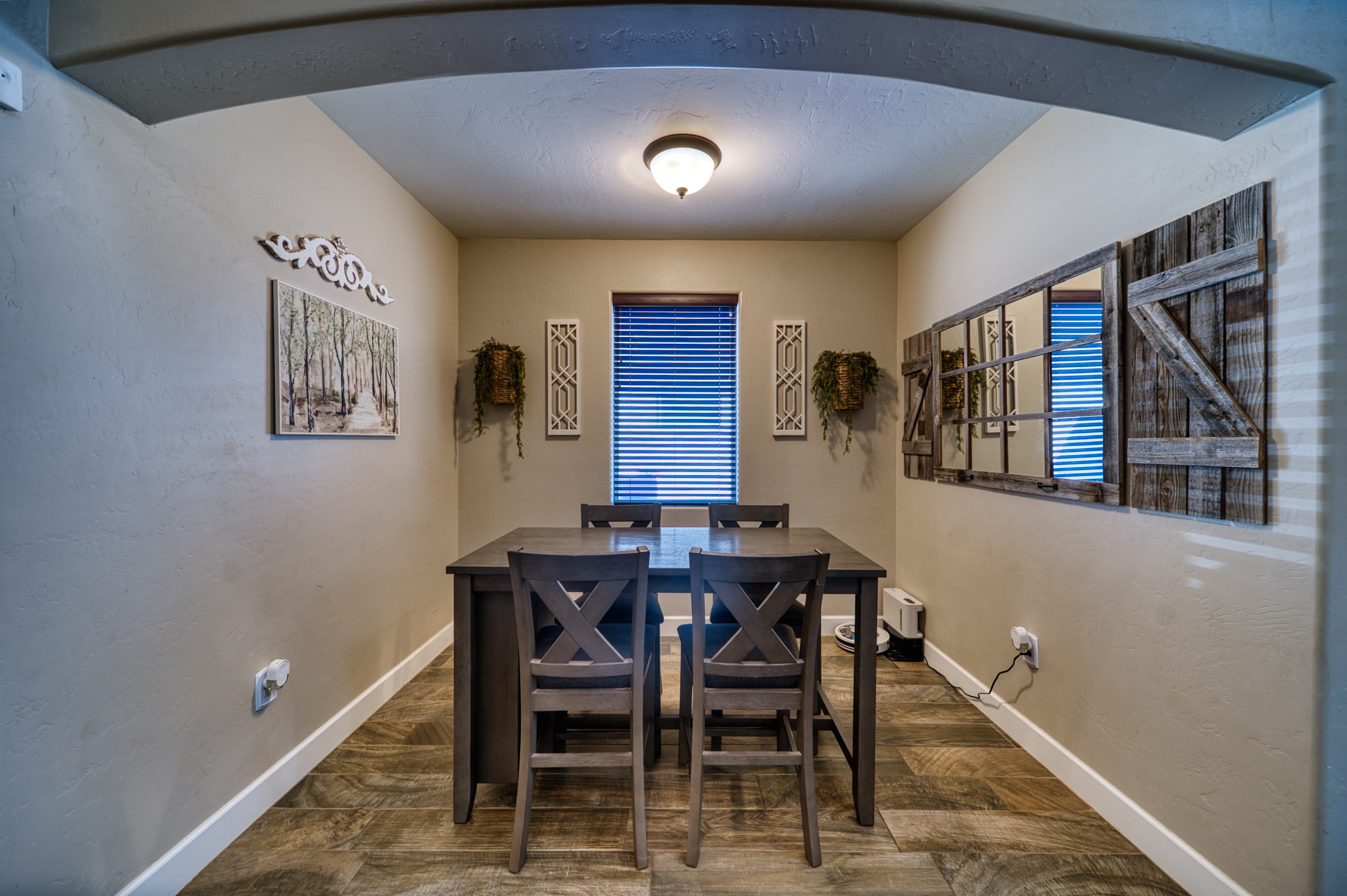 Carlsbad, New Mexico, 88220, United States, 4 Bedrooms Bedrooms, ,3 BathroomsBathrooms,Residential,For Sale,1975049