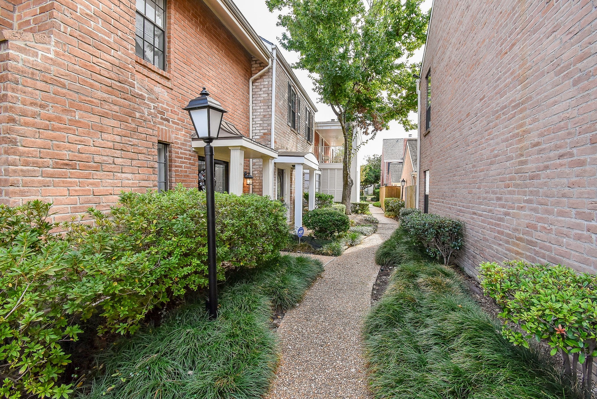 Augusta Dr, Houston, TX 77057 #1