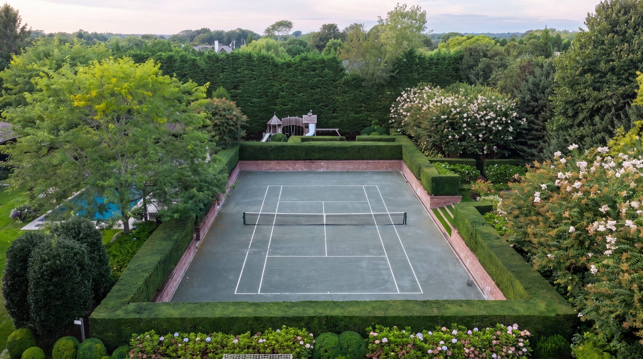  Grand Scale, Quiet Elegance in Wainscott - 物件實景