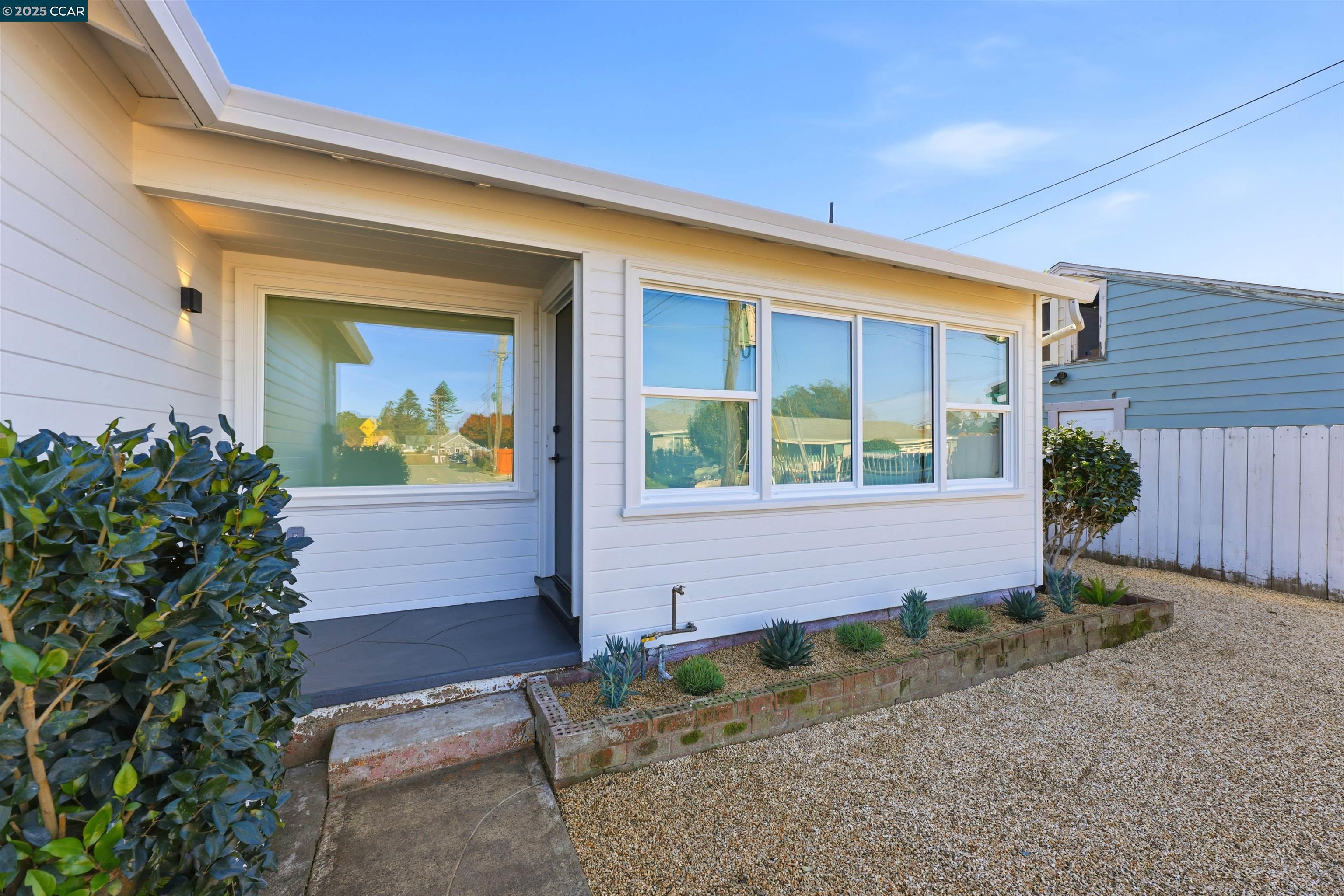 San Pablo, California, 94806, United States, 3 Bedrooms Bedrooms, ,1 BathroomBathrooms,Residential,For Sale,2003031