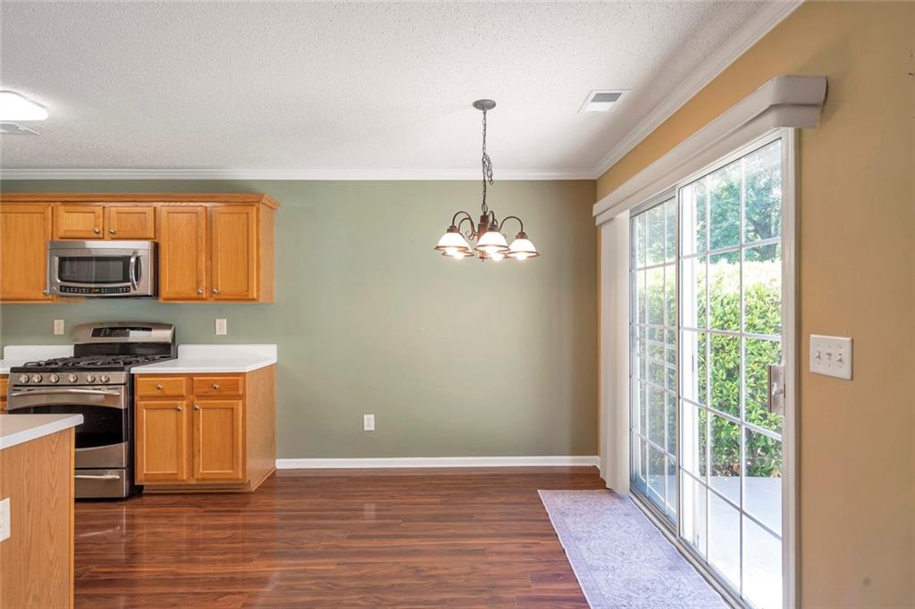 Alpharetta, Georgia, 30004, United States, 3 Bedrooms Bedrooms, ,3 BathroomsBathrooms,Residential,For Sale,1890070