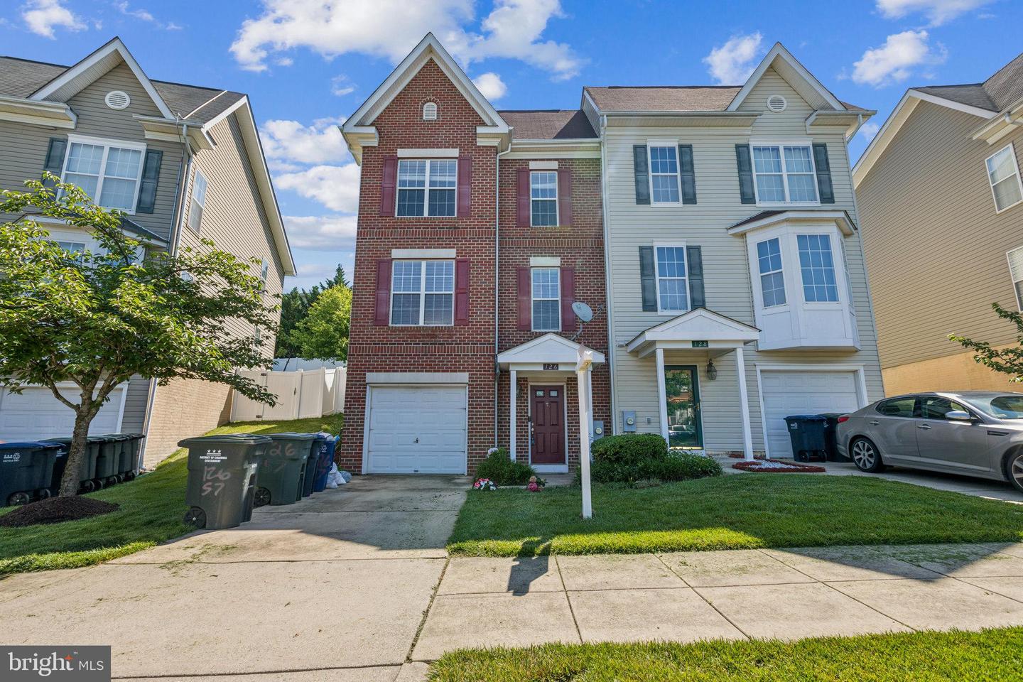 WASHINGTON, District of Columbia, 20019, United States, 3 Bedrooms Bedrooms, ,3 BathroomsBathrooms,Residential,For Sale,1869347