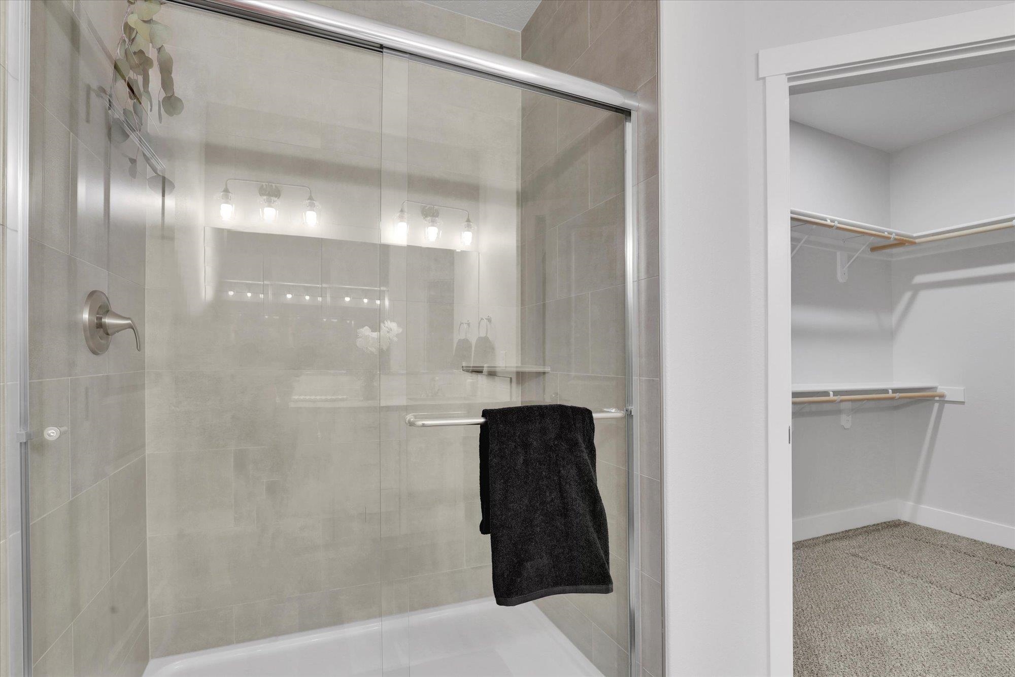 Deer Park, Washington, 99006, United States, 3 Bedrooms Bedrooms, ,2 BathroomsBathrooms,Residential,For Sale,1996180