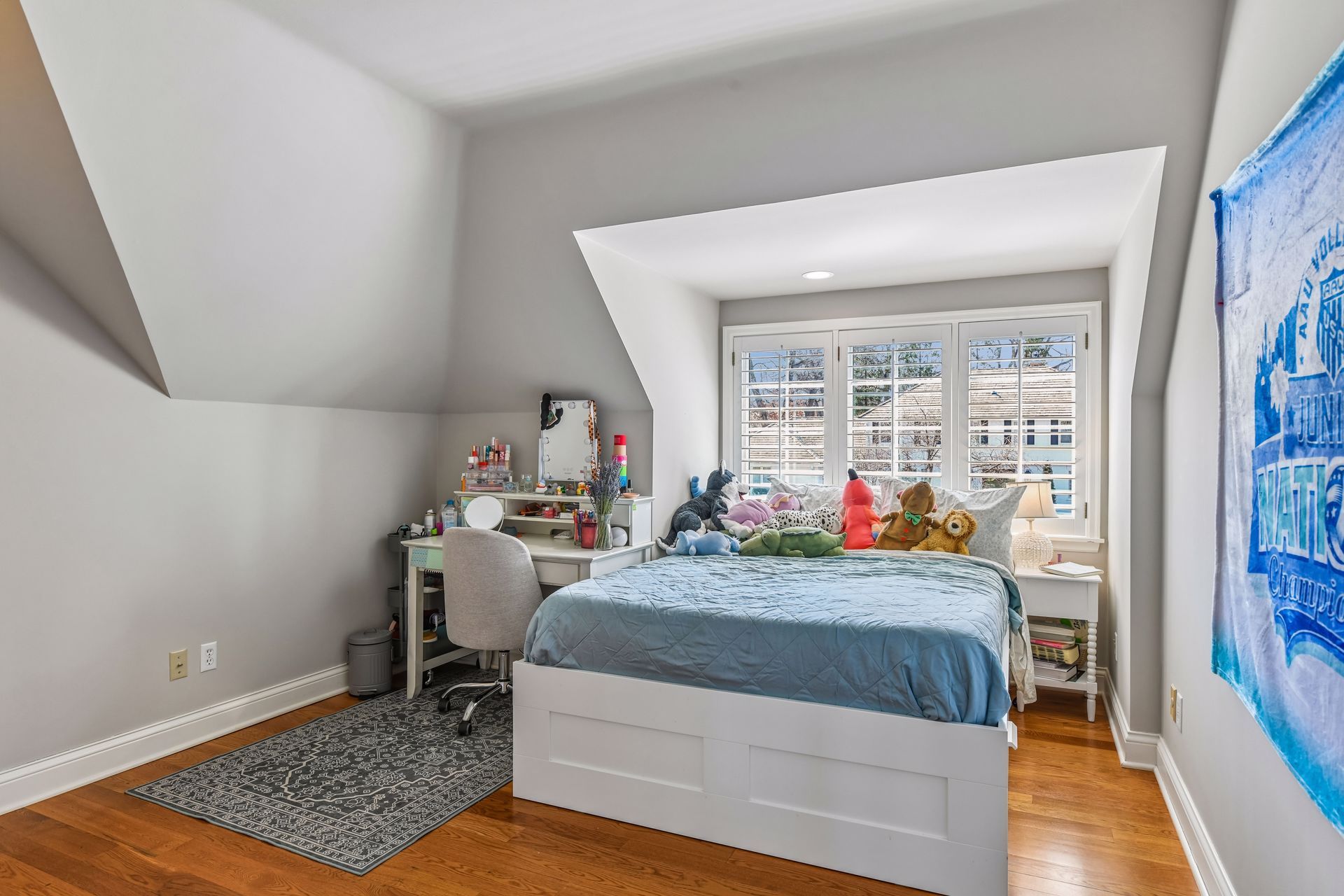  Elegant Home in Parkwood Knolls - 物件實景